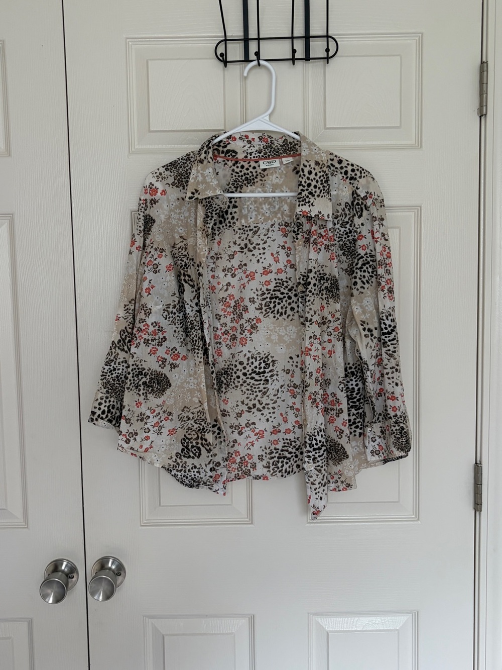 Lightweight Floral & Leopard Print blouse - Beige